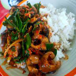 ข้าวราดผัดเผ็ด