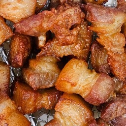 หมูสามชั้นทอดน้ำปลา (ขีดละ)