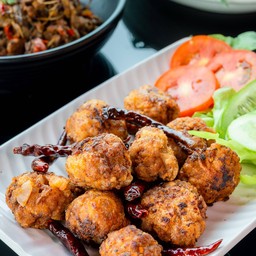 ลาบทอดเป็นเมนูอาหารอีสานที่มีความแซ่บมากๆ อร่อยพอดีคำ