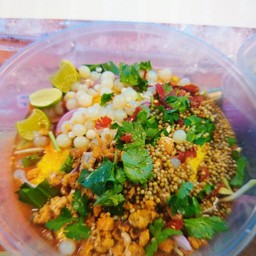 ยำสามไข่