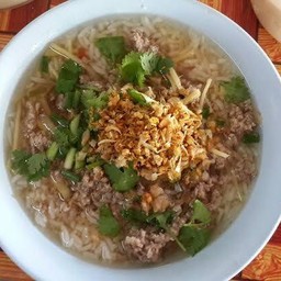 ข้าวต้มเนื้อรวมมิตร