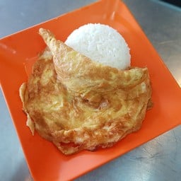 ข้าวไข่เจียวหมูสับ Thai Pork Omelette with Rice