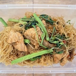 ลูกชิ้นปลาแท้&น้ำจิ้มซีฟู้ด&ผัดหมี่กระเฉด By น้ำฝน โกสุมรวมใจ40