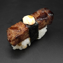 A32 - ซูชิเนื้อโคขุน