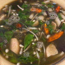 แกงผักหวานไข่มดแดง