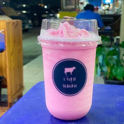 นมชมพูปั่น