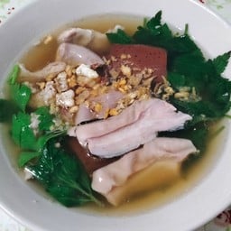 รถแดง ต้มเลือดหมูผักจิงจูฉ่าย เอราวัณ