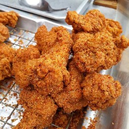 ปีกบนทอดแซ่บซิ้ด 6 ชิ้น