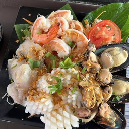 ทะเลรวมลวกจิ้ม (กุ้ง หอย ปลาหมึก ปลา)