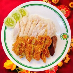 ข้าวมันไก่ต้ม+ทอด (พิเศษ)