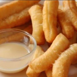 ปาท่องโก๋+นม ชุดละ