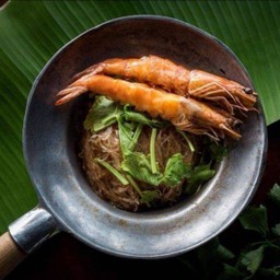 กุ้งอบวุ้นเส้น