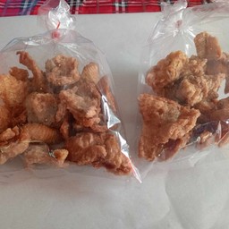 หนังไก่ทอด