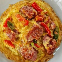ข้าวไข่เจียวแหนม