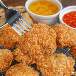 Snacks box&ยำเเซ่บปากเเตก(by pang) สายลวด