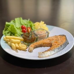 Dinoname Cafe & Restaurant (ไดโนเนม)