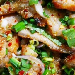 หมูปิ้ง  สูตรโบราณ Nobeta&Nana หลังวัดไร่กล้วย