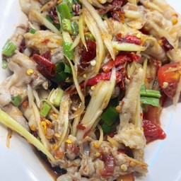 ตำปลาร้าตีนไก่(ใส่เส้นมะละกอ)