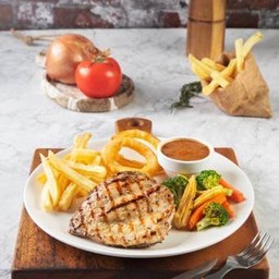 สเต็กอกไก่พริกไทยดำ