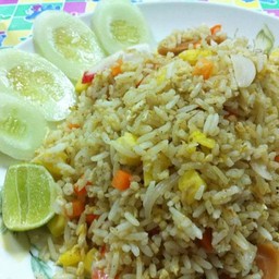 ข้าวผัดหมู หรือ ไก่