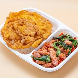 กะเพราแหนม ไข่เจียว