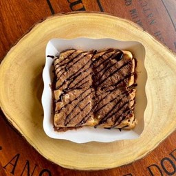 ขนมปังปิ้งเนยนม + โอวัลติน