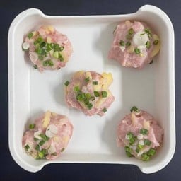 หมูเด้งชีส