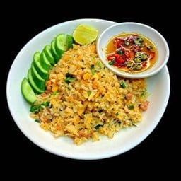 ข้าวผัดแหนม