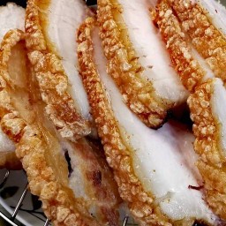 เหมียว รมควัน