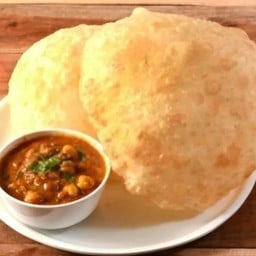 Chole puri 2pic