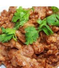 หมูกะเทียม