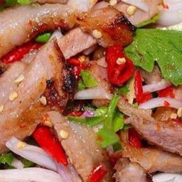 ยำคอหมุย่าง