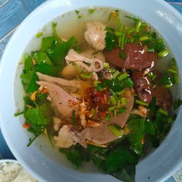 ต้มเลือดหมูพิเศษ หมู ไส้ ตับ กระเพาะ หัวใจ เซี่ยงจี๊