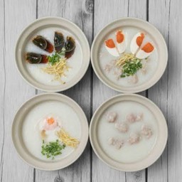 โจ๊กพิเศษ หมู ไส้ ตับ + ไข่