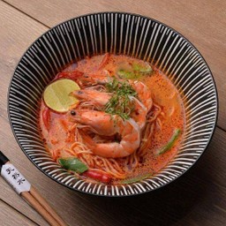 ราเม็งต้มยำกุ้ง