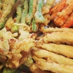 ผักชุปแป้งทอด ชุดละ