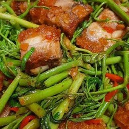กะเฉดหมูกรอบ