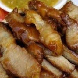 หมูกรอบทอดน้ำปลา