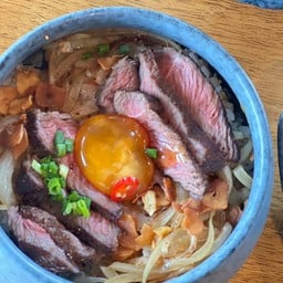 หน้า เนื้อ ใจ เสือ  กรุงเทพกรีฑา