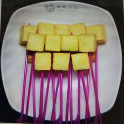 B09 เต้าหู้ปลา