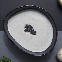 ซุปเห็ดทรัฟเฟิล                    Truffle Mushroom Soup