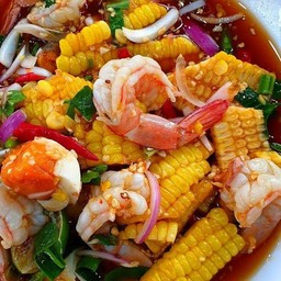 ตำข้าวโพดกุ้งสุกไข่เค็ม