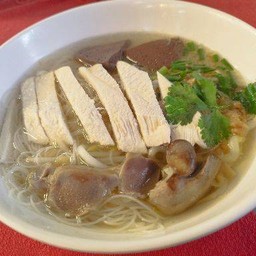 ก๋๋๋วยเตี๋ยวไก่่่นำ้ใส
