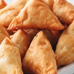 Chicken Samosa 2pic