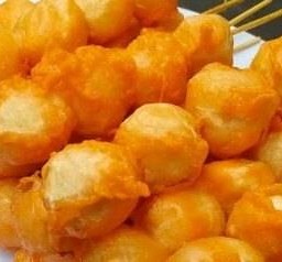 ลูกชิ้นชุปแป้งทอด ไม้ละ