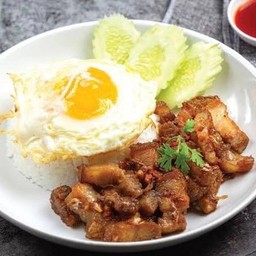 ข้าวราดหมูกรอบกระเทียม
