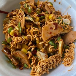 ตำมาม่ากรอบหมูยอปลาร้า