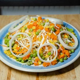 สลัดผักสามสี