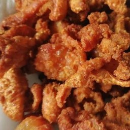 หนังไก่ทอด