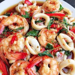 กระเพรารวมทะเล